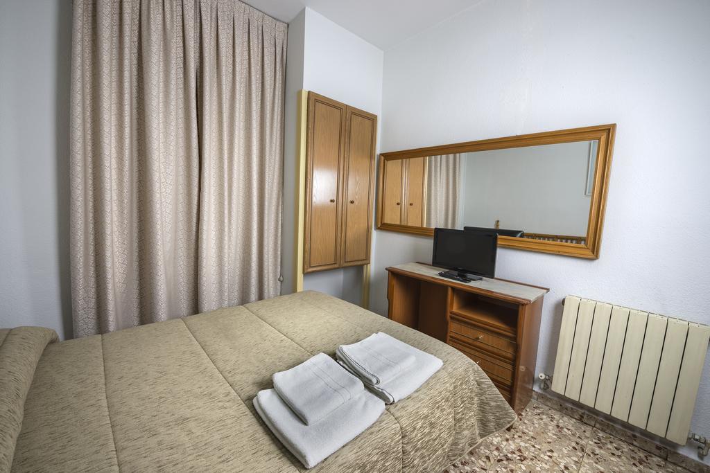 Double Room,382172287:JPEG